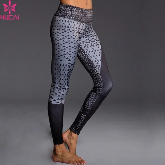 Onzie | Graphic Leggings - Picture 3 of 7